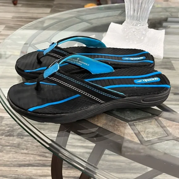 🩴SPEEDO FLIP FLOPS FOR WOMEN SIZE 8 CUSHIONED FOOT BED BLACK & BLUE GREAT COND. - Picture 6 of 9
